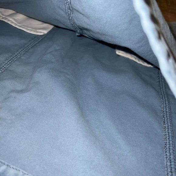 GAP 🥳 2/$15 OR 3/$20 🥳 Skirt - Picture 3 of 5